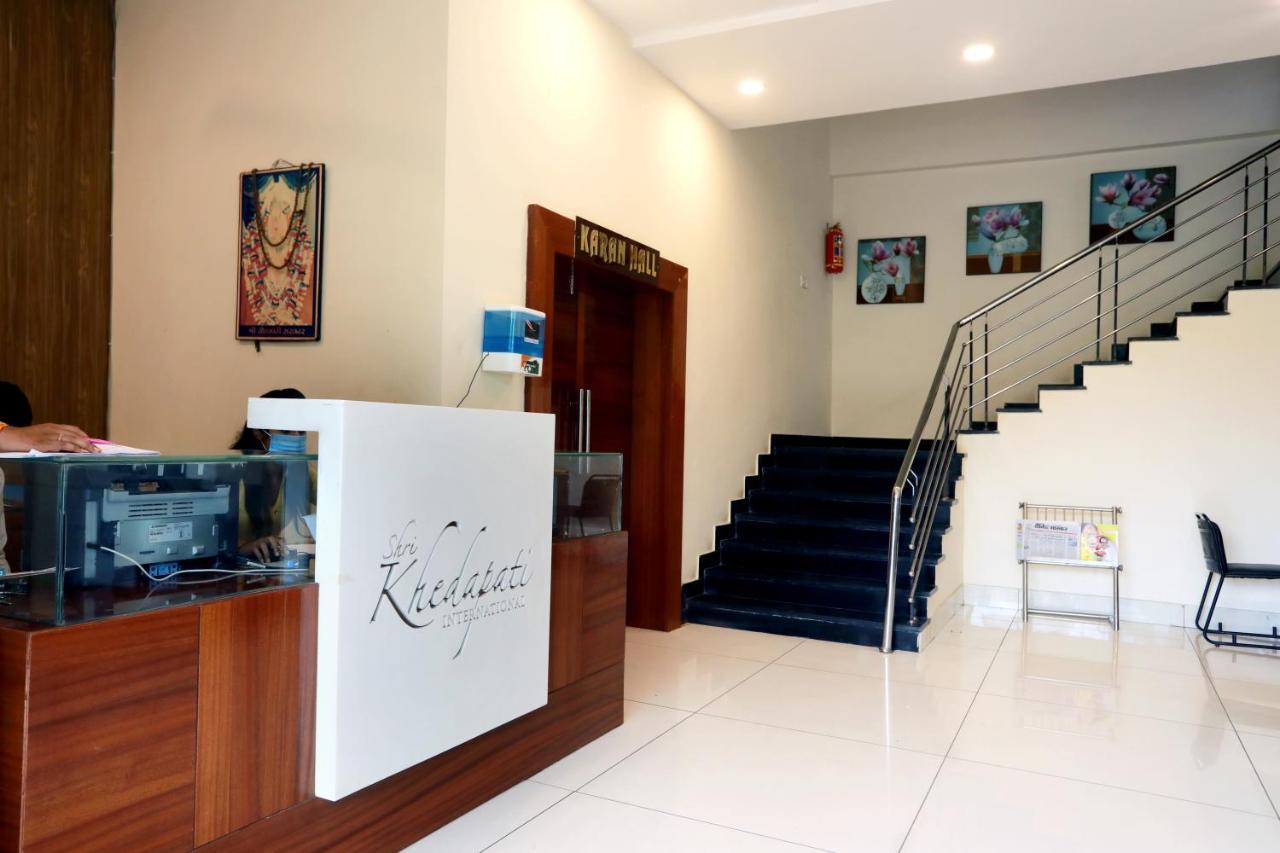 Hotel Shri Khedapati International Dewas Ngoại thất bức ảnh