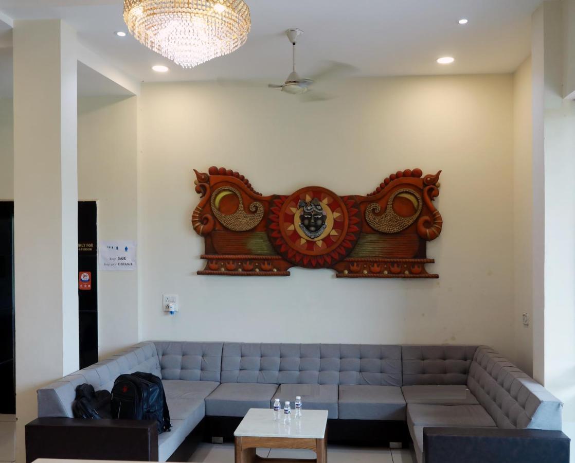 Hotel Shri Khedapati International Dewas Ngoại thất bức ảnh