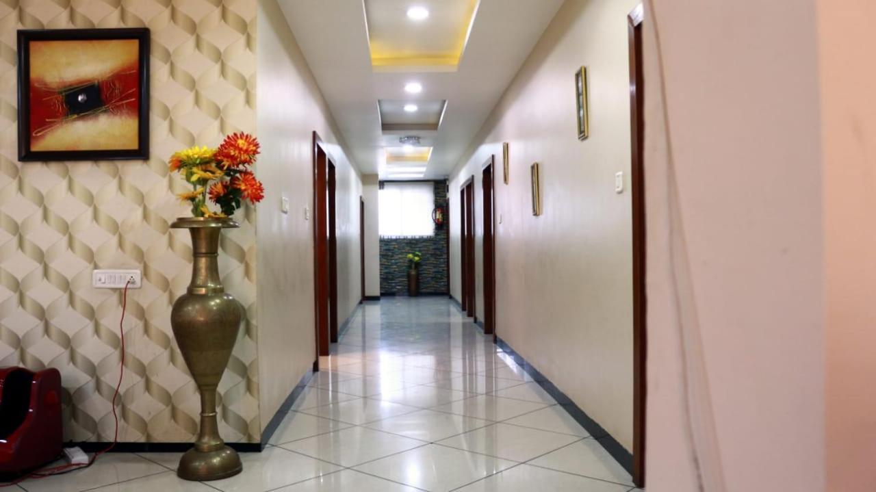 Hotel Shri Khedapati International Dewas Ngoại thất bức ảnh